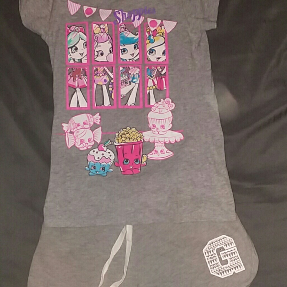 Lot of 2 pieces Top and Shorts  (mixed brands)